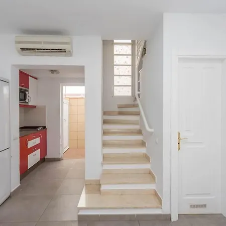 Con Terraza Y Piscina Appartement *