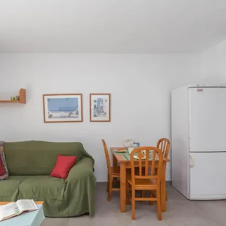 Con Terraza Y Piscina Appartement *